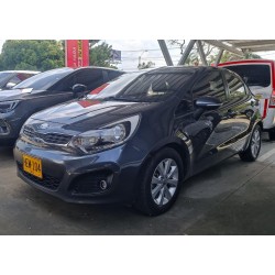 KIA RIO SPICE 1.2 MT 1200CC...